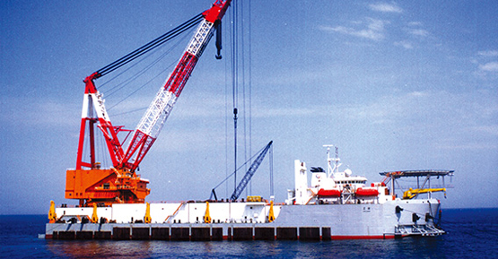 3800噸起重鋪管船 藍疆